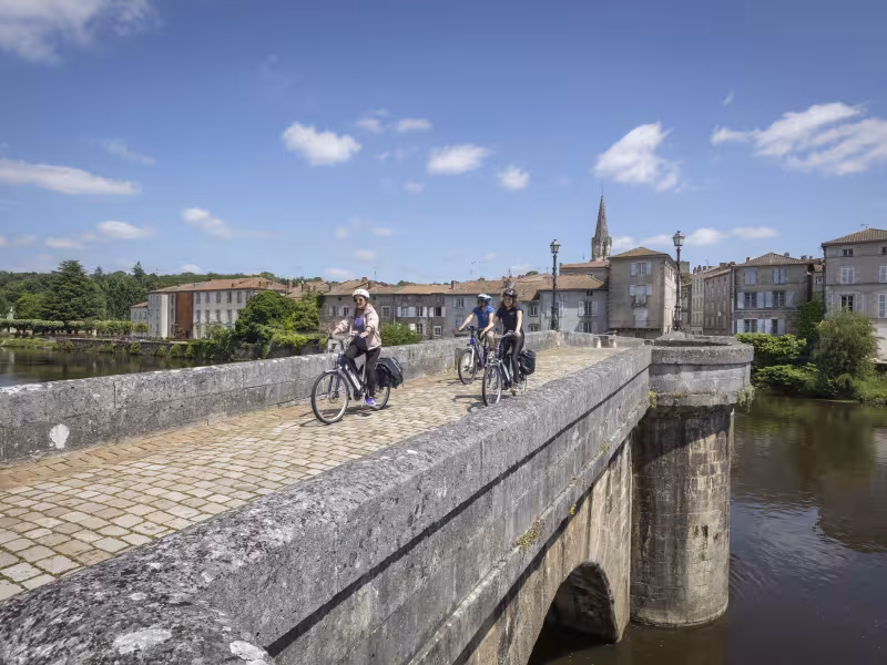 Pont vieux de Confolens