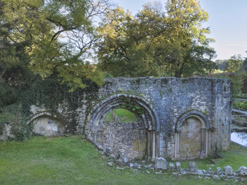 Ruines à Nanteuil en Vallée