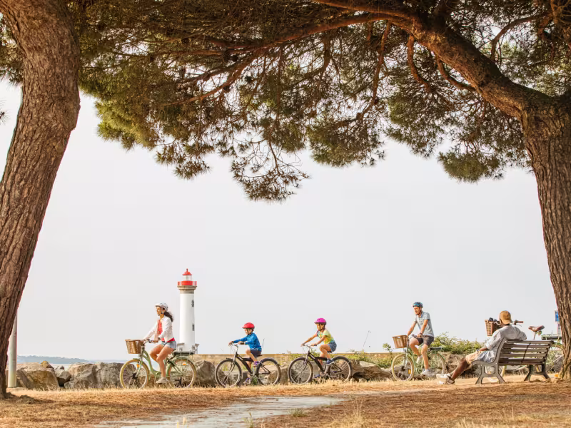 Au "Vieux Môle" à vélo - La Vélidéale