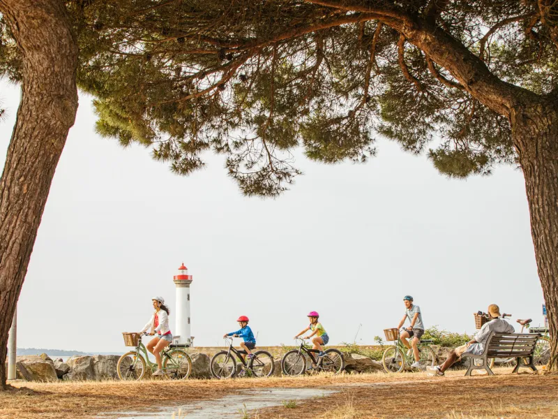 Au "Vieux Môle" à vélo - La Vélidéale