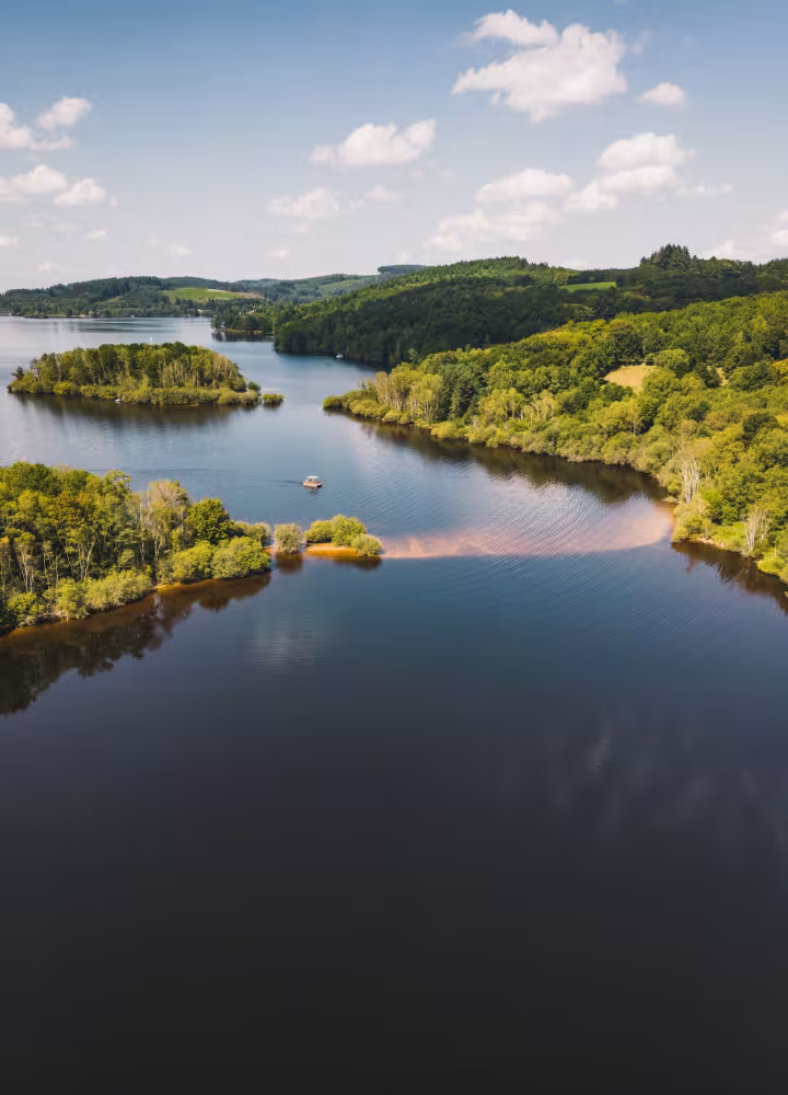 Lac de Vassivières vu du ciel