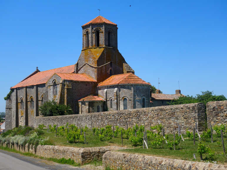 Église St-Pierre à Parthenay