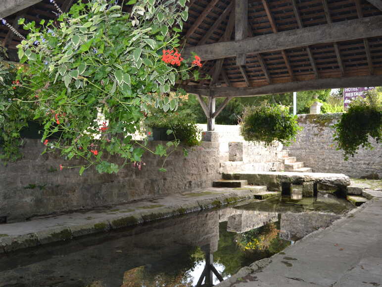 Chef-Boutonne lavoir